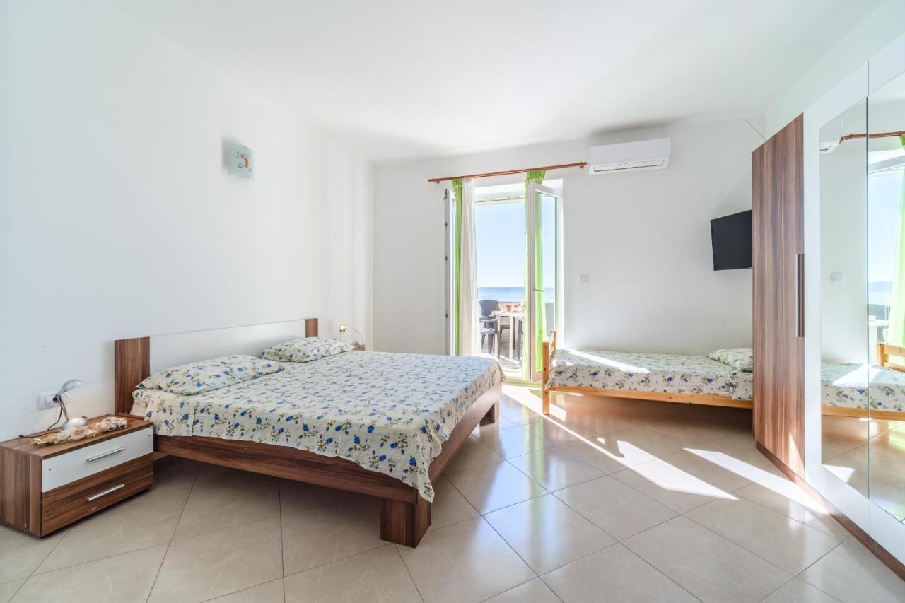 Beach Paradise Apartments Podstrana Bagian luar foto