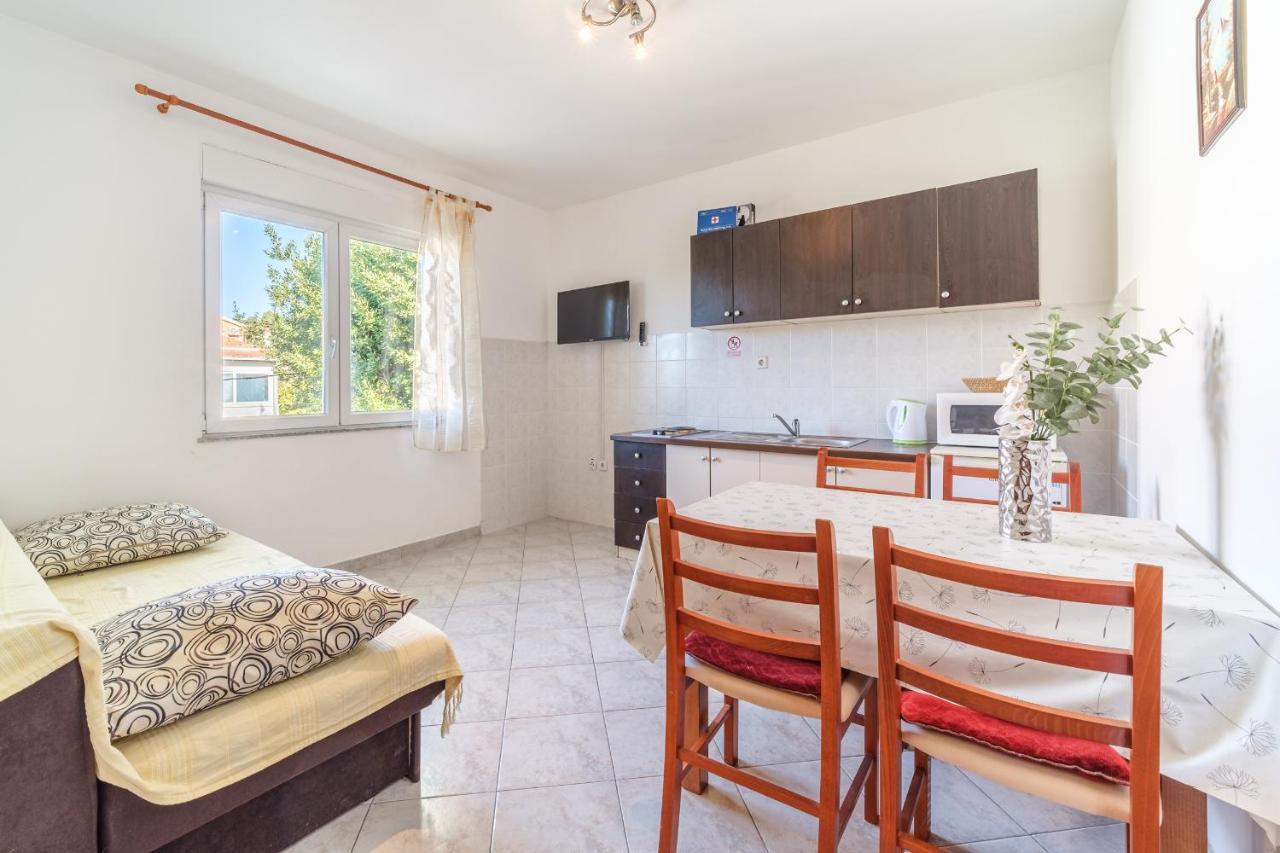 Beach Paradise Apartments Podstrana Bagian luar foto