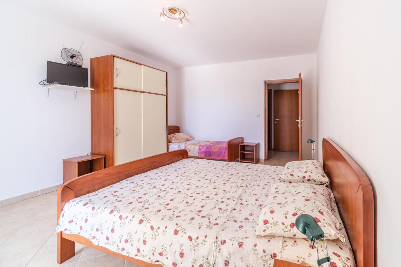 Beach Paradise Apartments Podstrana Bagian luar foto
