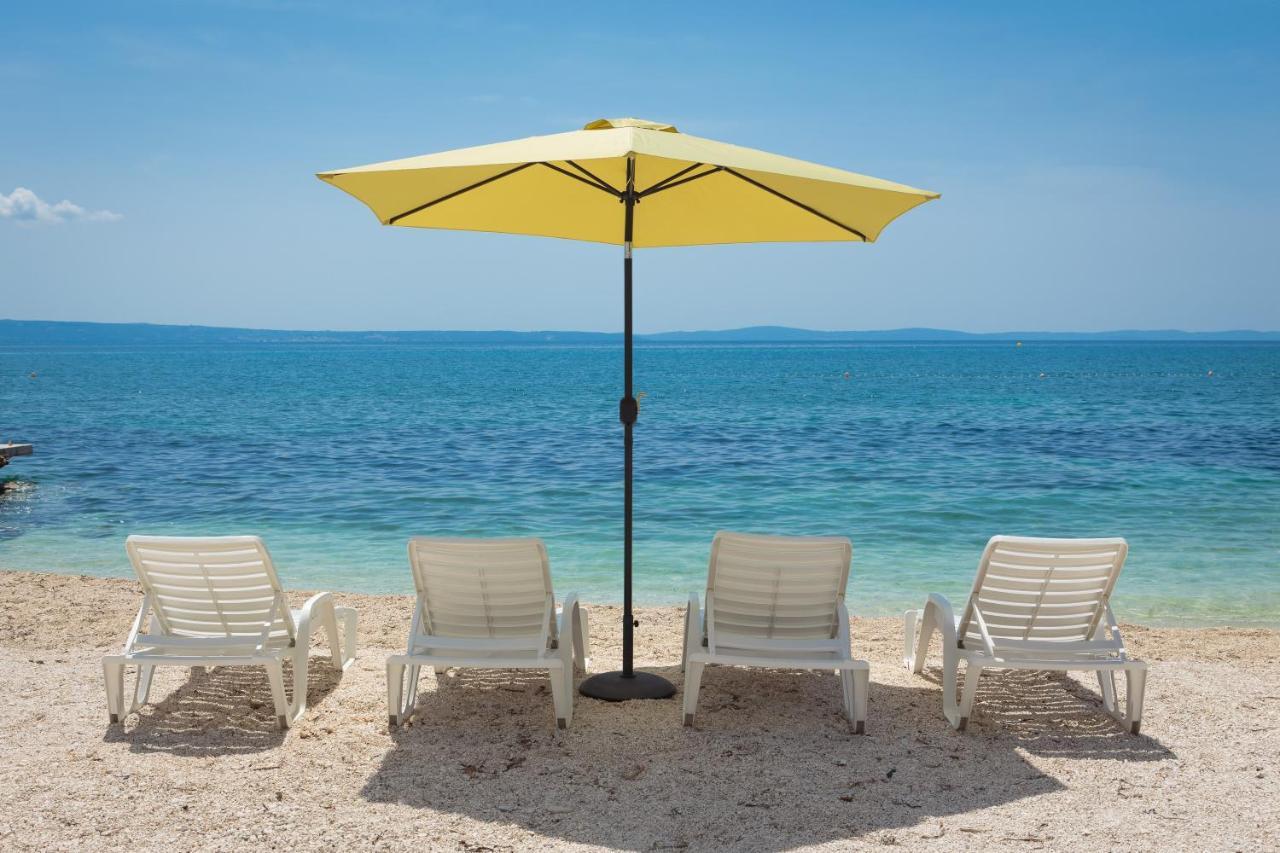 Beach Paradise Apartments Podstrana Bagian luar foto